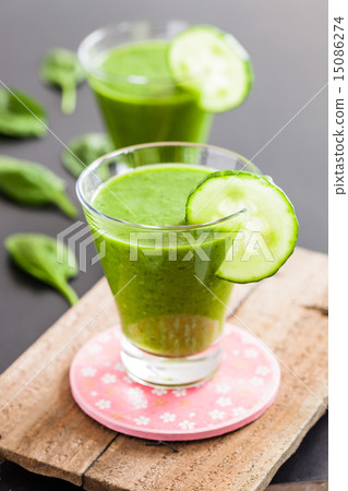Green smoothie Green smoothie 15086274