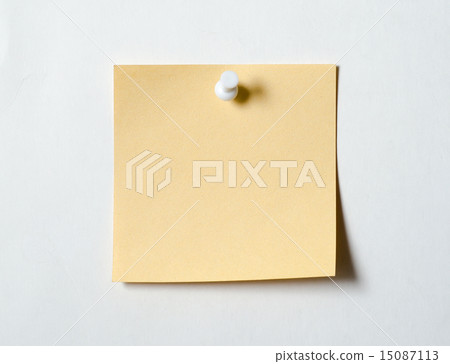 blank note paper with pin 15087113
