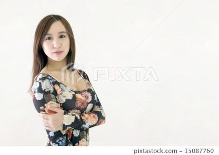 Young lady, portrait 15087760