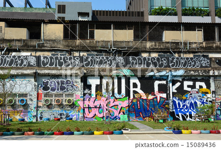 Giant graffiti on abandoned building Giant graffiti on abandoned building 15089436