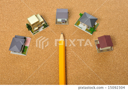 Residential model lined with many corks 15092304