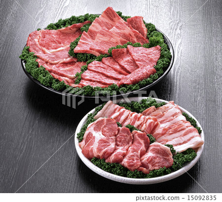 Cows and pig aggregates 003 15092835