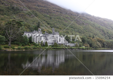 Irish Kylemore Abbey 15094254