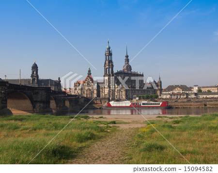 Dresden Hofkirche 15094582