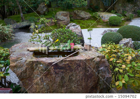 Leaving the House, Tsukasaba in the original garden 15094702