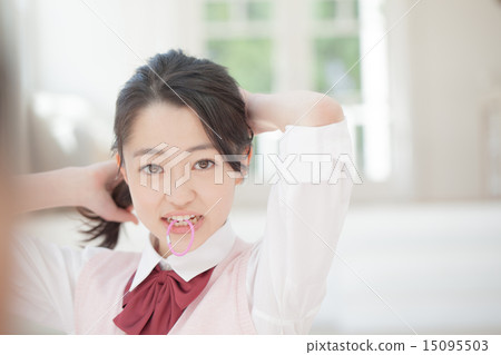 結 綁定 打扮 15095503