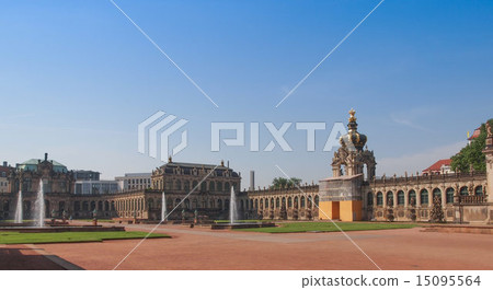 Dresden Zwinger 15095564
