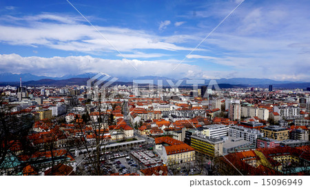 Bird eye view of Ljubljana old town in Slovenia 15096949