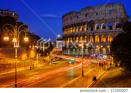 Colosseum at night 15100907