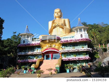 Entrance to Dambulla 15104159