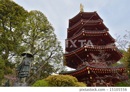 Kawasaki Daigaku's octagonal five-storied pagoda 15105556