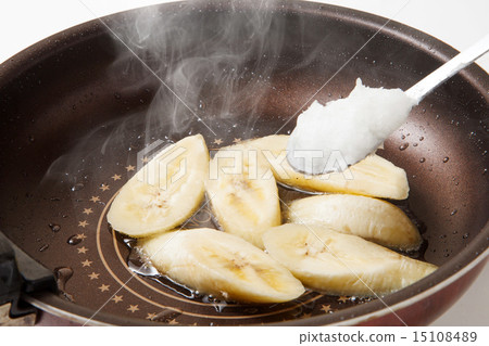 Coconut oil banana saute 15108489