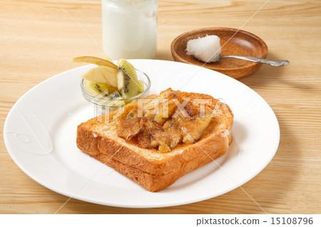 Banana coconut saute toast 15108796