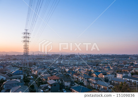 Dusk in a residential area [Hino City, Tokyo] 15109836