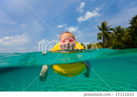 Little girl at swimming pool Little girl at swimming pool 15111810