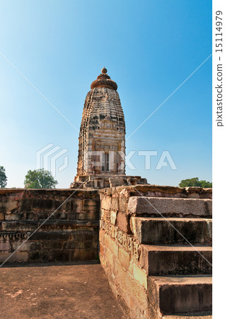 Parvati temple in Khajuraho Parvati temple in Khajuraho 15114979