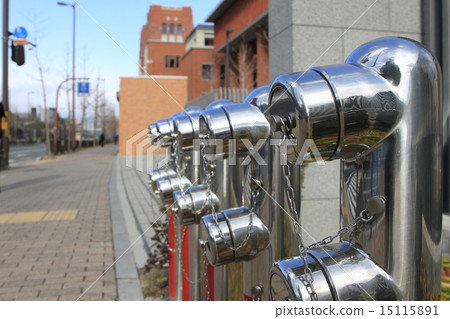 Water inlet 15115891