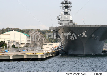 分配到橫須賀的巨型護衛艦“出雲”的入口風景 分配到橫須賀的巨型護衛艦“出雲”的入口風景 15116985