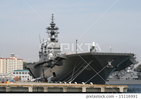 分配到橫須賀的巨型護衛艦“出雲”的入口風景 分配到橫須賀的巨型護衛艦“出雲”的入口風景 15116991