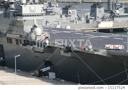 分配到橫須賀的巨型護衛艦“出雲”的入口風景 分配到橫須賀的巨型護衛艦“出雲”的入口風景 15117524