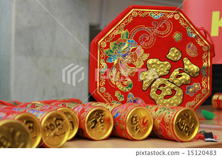 Chinese Spring festival party poppers 15120483