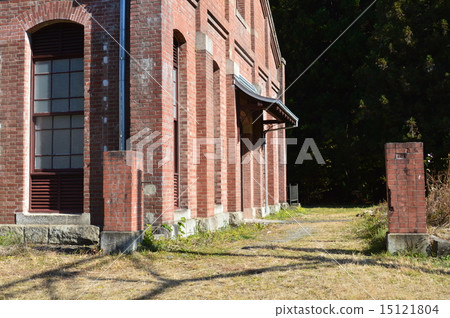 Machinery room of the former Maruyama substation (Usui Pass Railway Facilities / Annaka-shi Matsuida Town, Gunma Prefecture) 15121804