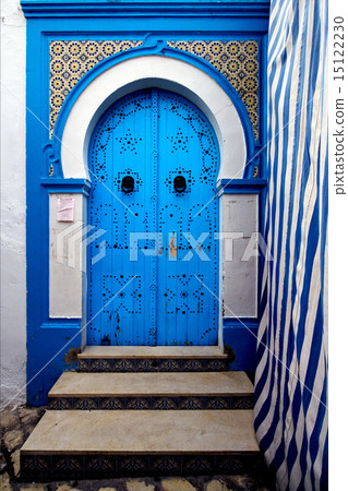 door in sousse 15122230