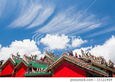 chinese temple roofs and dramatic clouds 15122404