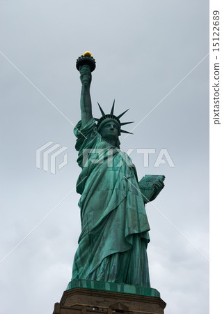the statue of Liberty  15122689