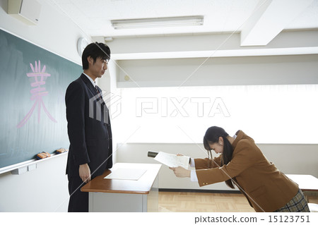 學生，畢業 15123751