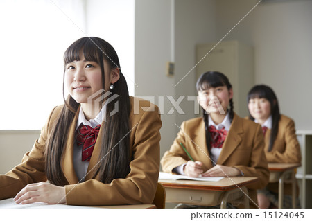 一個學生 15124045