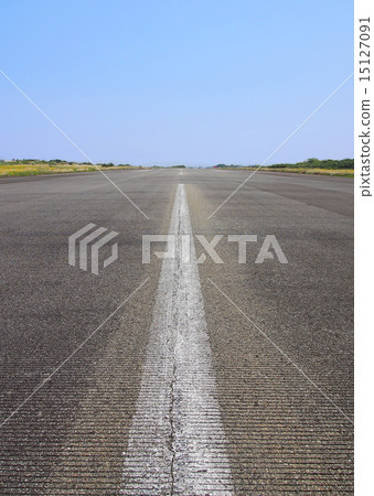 跑道延伸到地平線 跑道延伸到地平線 15127091