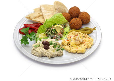 Middle Eastern food 15128793