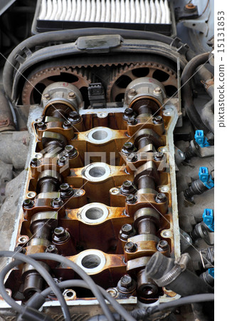 Automotive, engine head two camshaft system 15131853