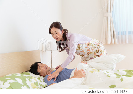 Bedroom image Senior couple Bedroom image Senior couple 15134283