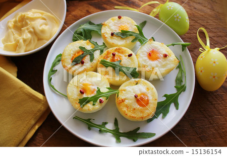 breakfast-fried eggs 15136154