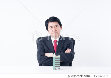 Property management 15137096