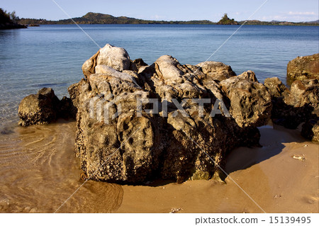nosy be rocks 15139495