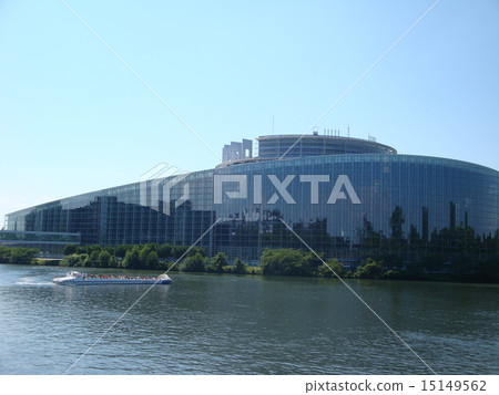 EU Plenary Session Room 15149562