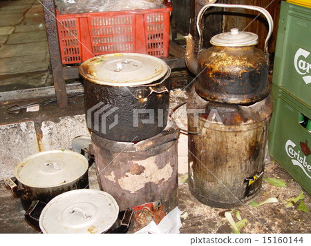 Ancient Yakan Kamado (Hanoi / Vietnam) 15160144