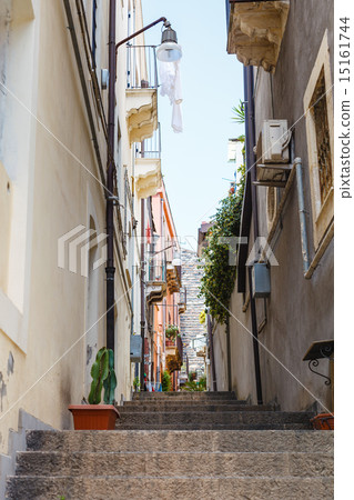 steps on narrow street in Catania city, Sicily 15161744