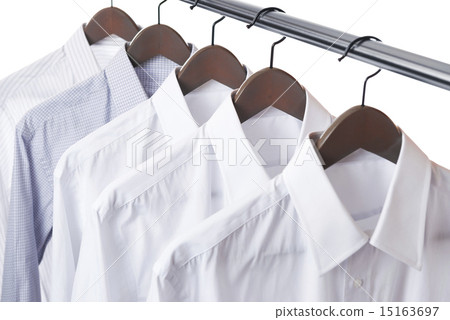 衣架上的襯衫 15163697