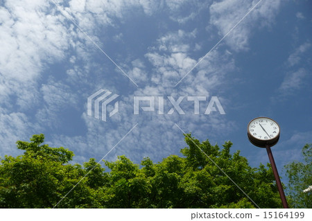 時鐘和天空 15164199