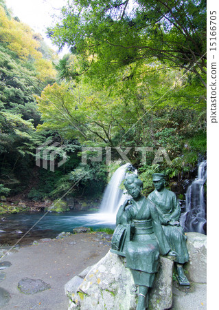 初始瀑布 15166705