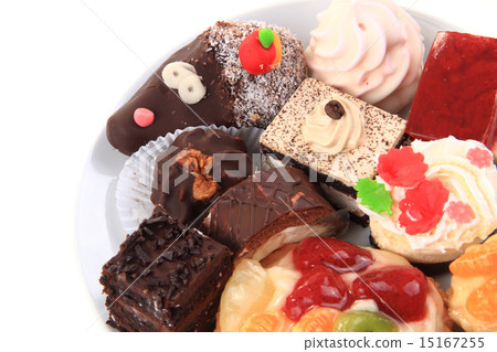 different sweet deserts isolated 15167255