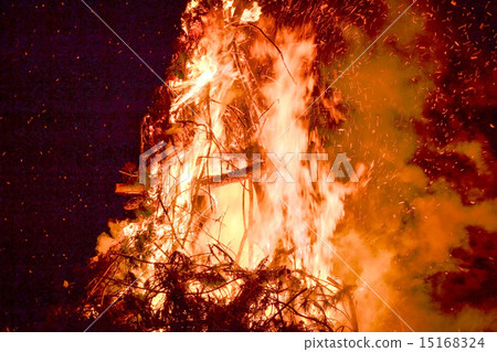 Burning flame Burning flame 15168324