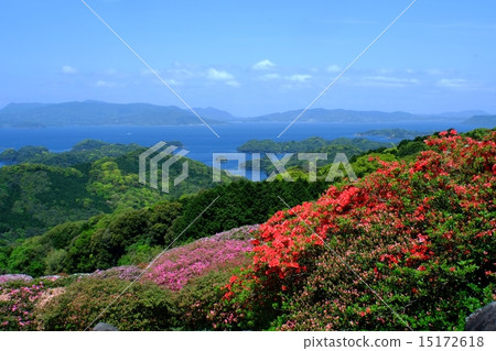 Azaleas of Long Kushiyama and views of Kujuku Island 15172618
