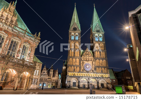 bremen old town night view 15178715