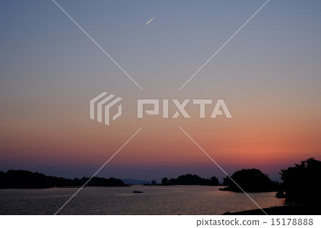Flight cloud and Kujuku Islands evening landscape 15178888