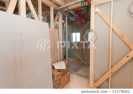 住房建造場所的內部建築工作 住房建造場所的內部建築工作 15179082